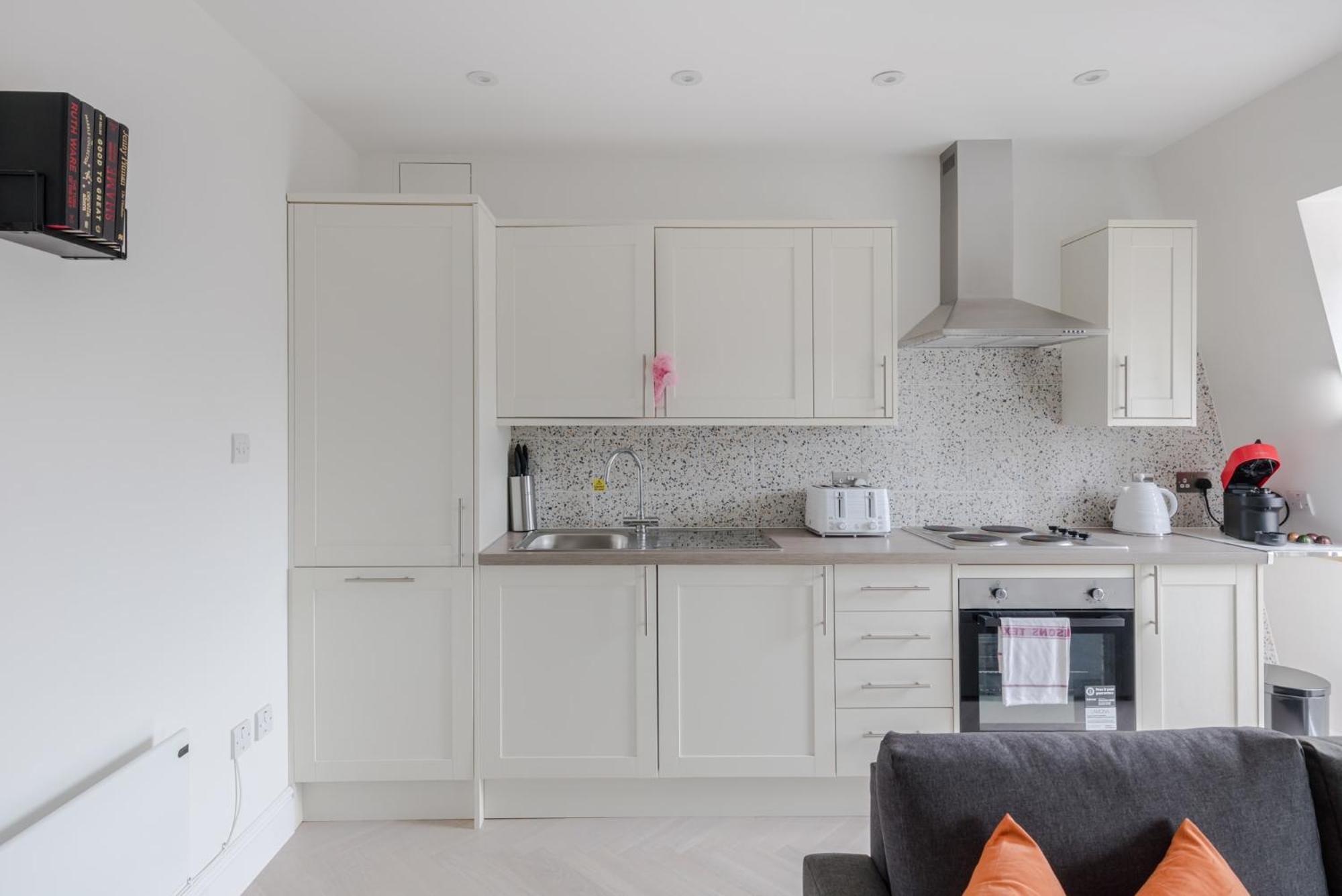 Soul In The - Fitzrovia - By Frankie Says Apartment London